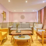 Luxury Suite Paris Republique