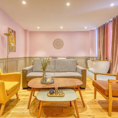 Appartamento Luxury Republique Parigi